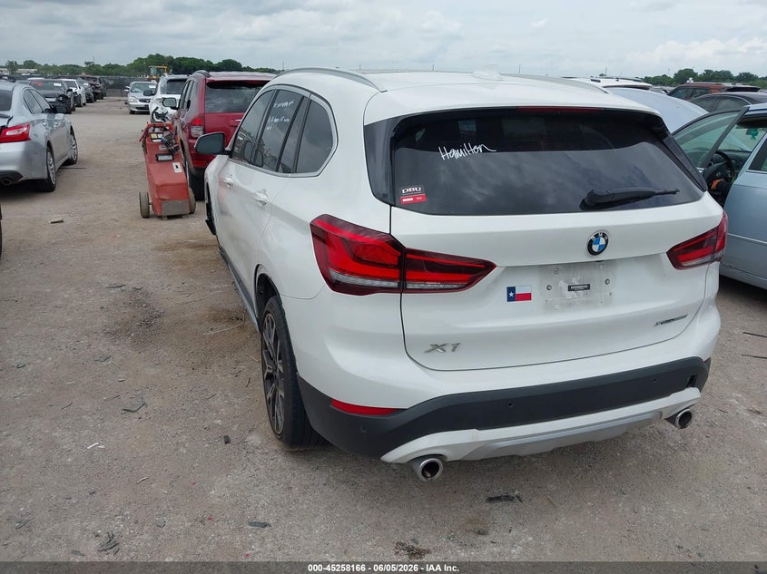 2022 BMW X1 2.0L I-4 DI, DOHC, V(VIN: WBXJG9C05N5V07814