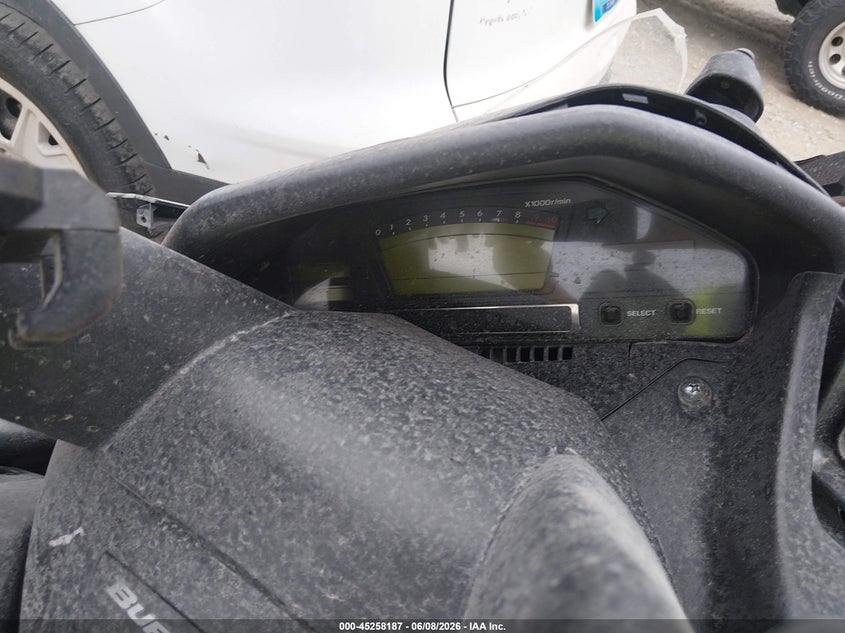 Photo 7 - SUZUKI AN650
