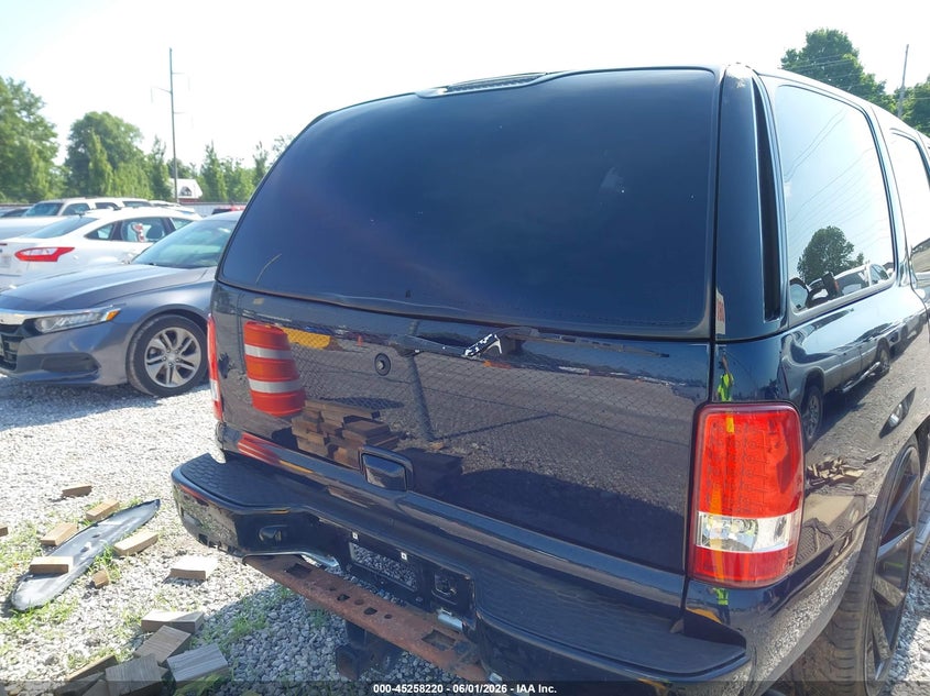 2004 Chevrolet Tahoe Lt VIN: 1GNEK13Z74J294326 Lot: 45258220