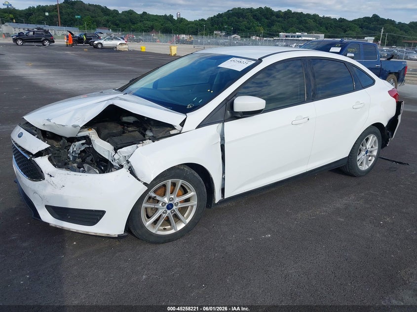 Vin: 1fadp3f27jl269786, lot: 45756041, ford focus se 20182
