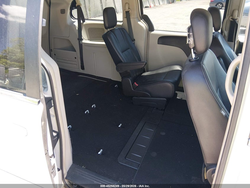 2016 Chrysler Town & Country Touring VIN: 2C4RC1BG1GR268893 Lot: 45258249