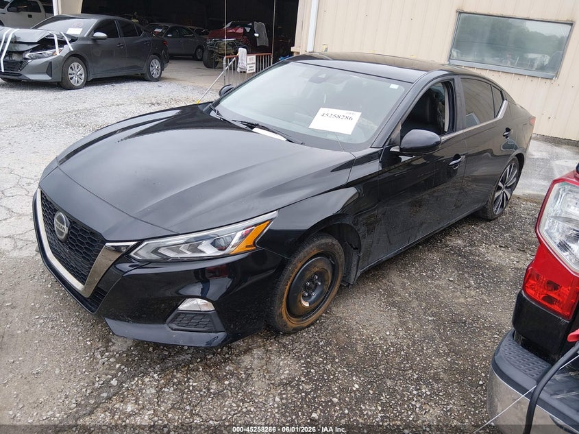 2021 NISSAN ALTIMA auction photo 2