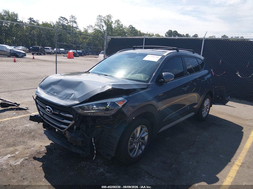 Vin: km8j33a41hu514082, lot: 45756150, hyundai tucson se plus 20172