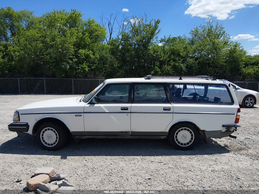 1990 Volvo 240 Dl VIN: YV1AA8853L1849564 Lot: 45258445