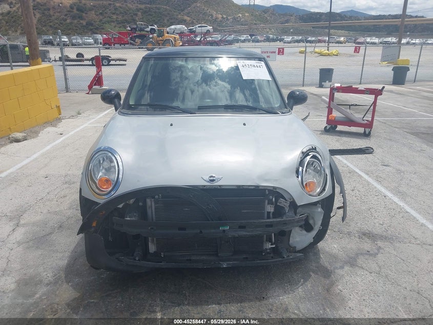 2013 Mini Hardtop Cooper VIN: WMWSU3C52DT685299 Lot: 45258447