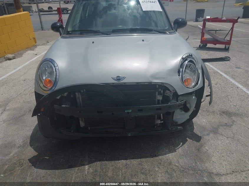 2013 Mini Hardtop Cooper VIN: WMWSU3C52DT685299 Lot: 45258447