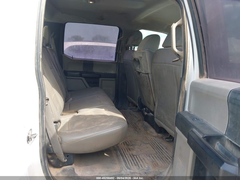 2018 Ford F-350 Chassis Xl VIN: 1FD8W3HT6JEB35386 Lot: 45258492