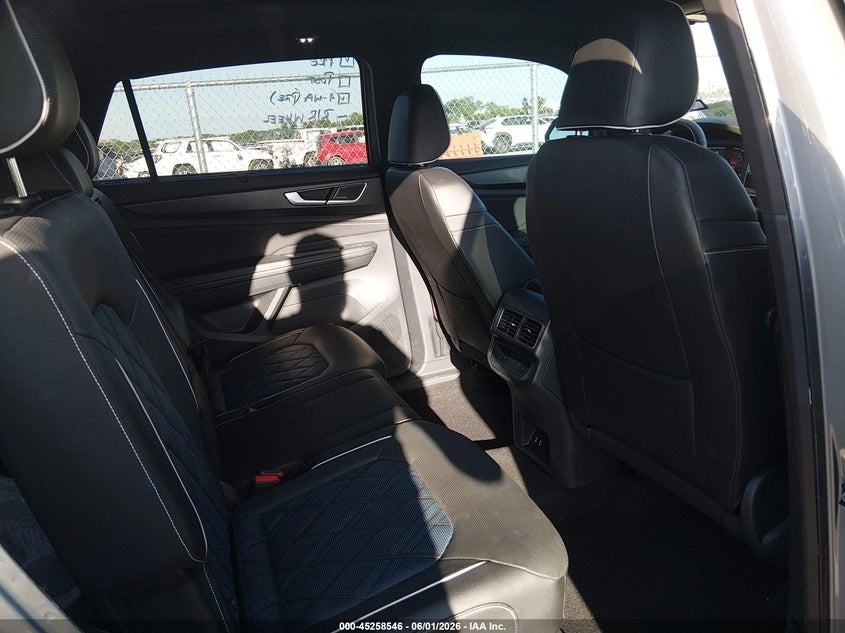 2025 Volkswagen Atlas Cross Sport 2.0T Sel Premium R-Line VIN: 1V2FE2CA9SC212164 Lot: 45258546