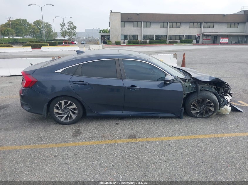 VIN 2HGFC2F70HH577511 2017 HONDA CIVIC EX