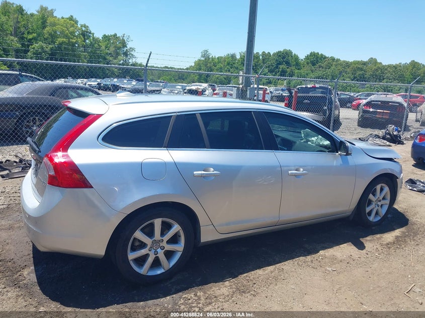 2017 Volvo V60 T5 Platinum VIN: YV140MEM4H1370968 Lot: 45258624