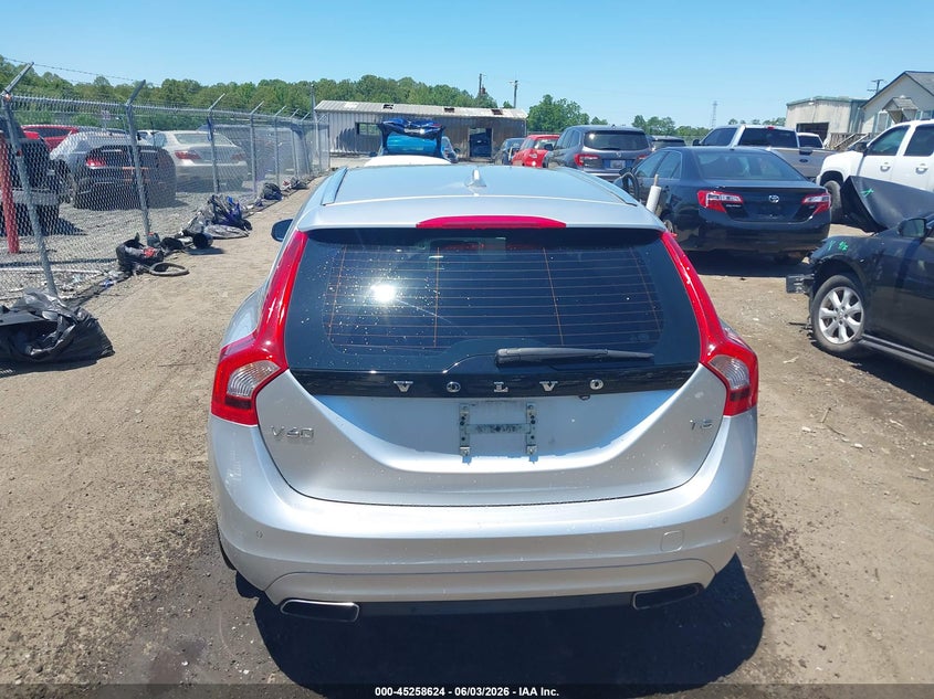 2017 Volvo V60 T5 Platinum VIN: YV140MEM4H1370968 Lot: 45258624