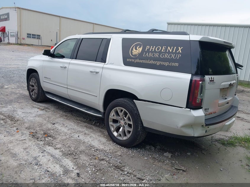 2017 GMC YUKON XL auction photo 3