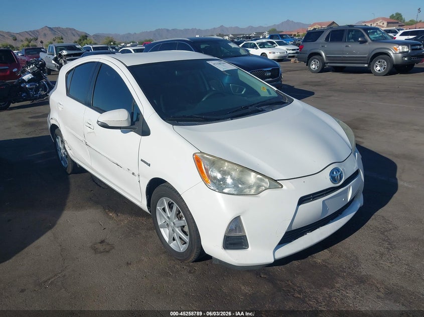 Vin: jtdkdtb37d1042509, lot: 45756609, toyota prius c three 20131