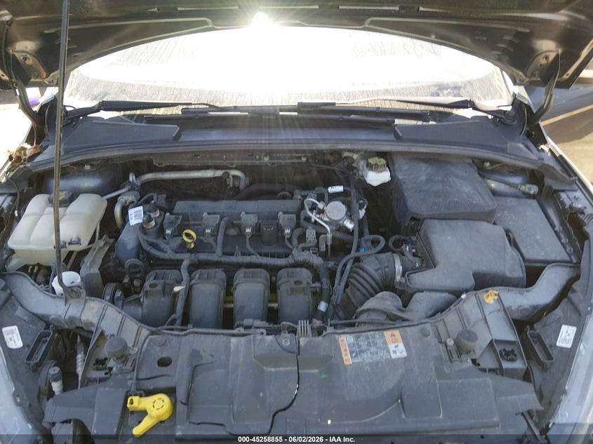 VIN 1FADP3M28JL209955 2018 FORD FOCUS SEL