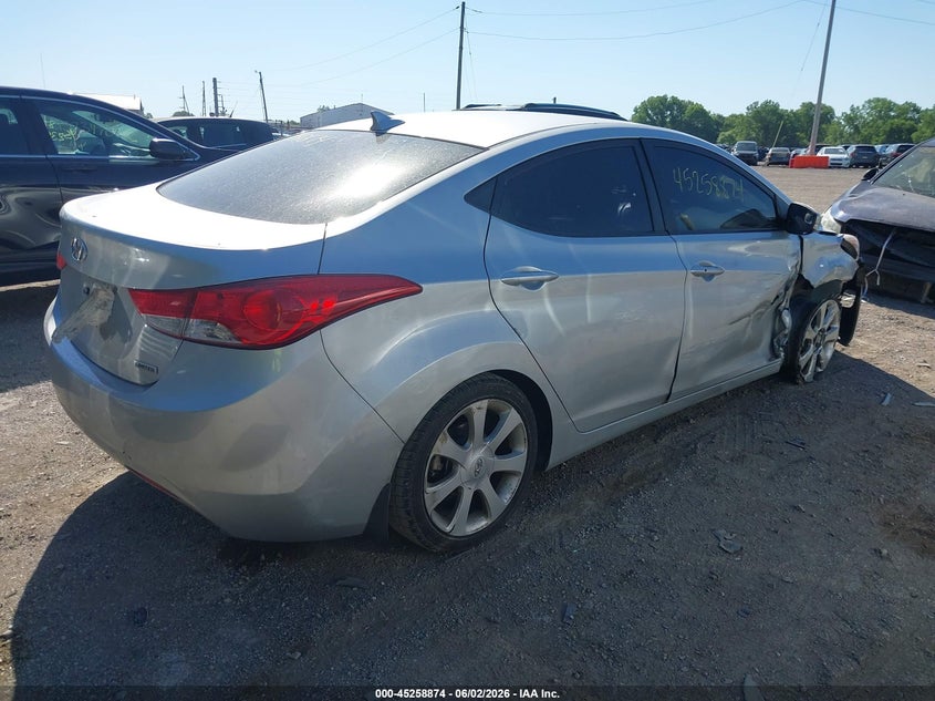2013 HYUNDAI ELANTRA auction photo 4