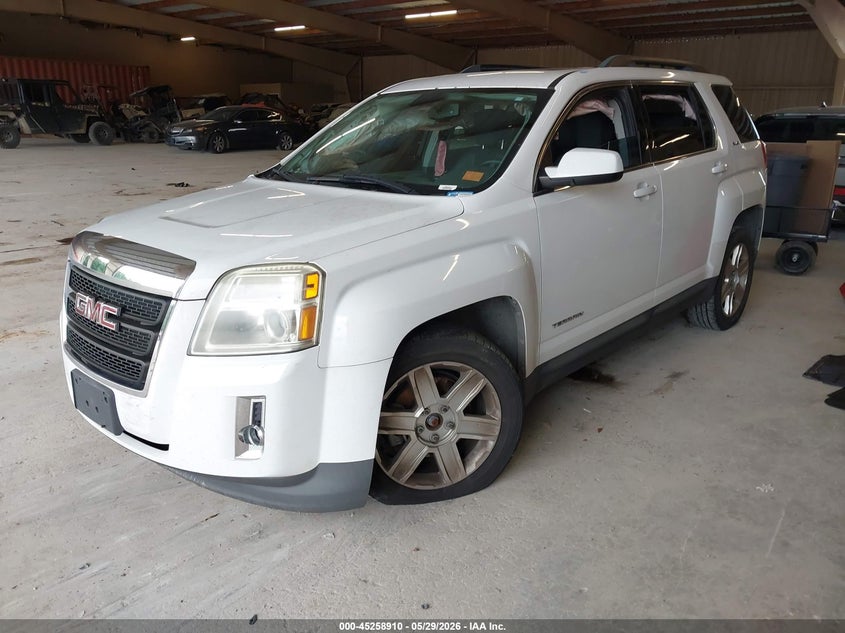 2010 GMC TERRAIN auction photo 2