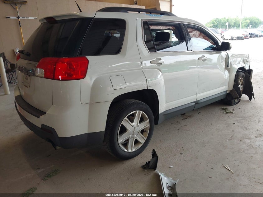 2010 GMC TERRAIN auction photo 4