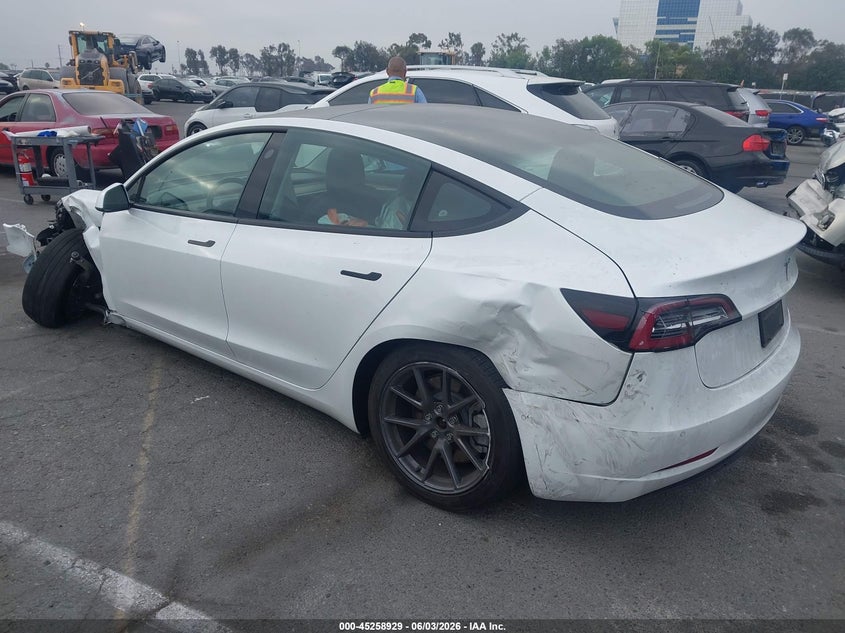 2022 TESLA MODEL 3 auction photo 3