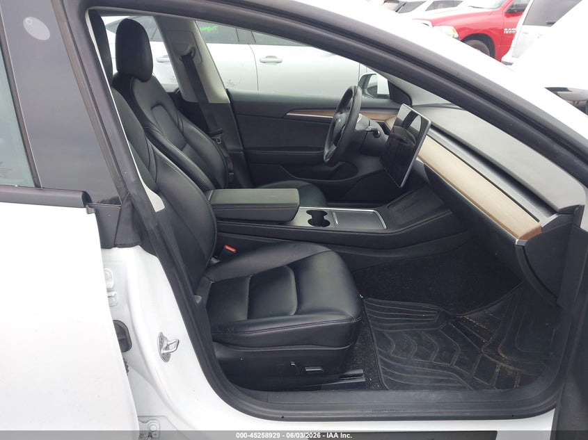 2022 TESLA MODEL 3 auction photo 5