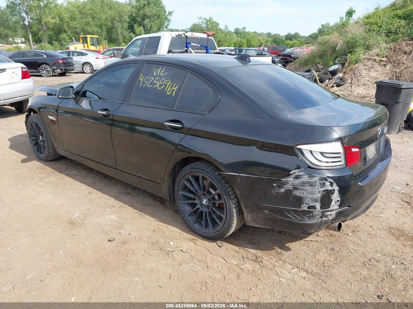 2012 BMW 550I auction photo 3
