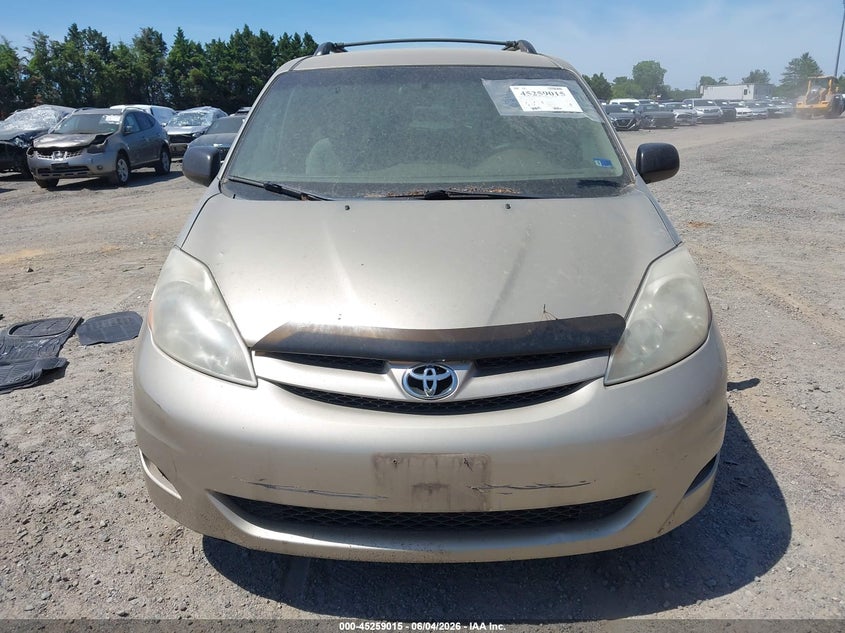 2008 TOYOTA SIENNA auction photo 6
