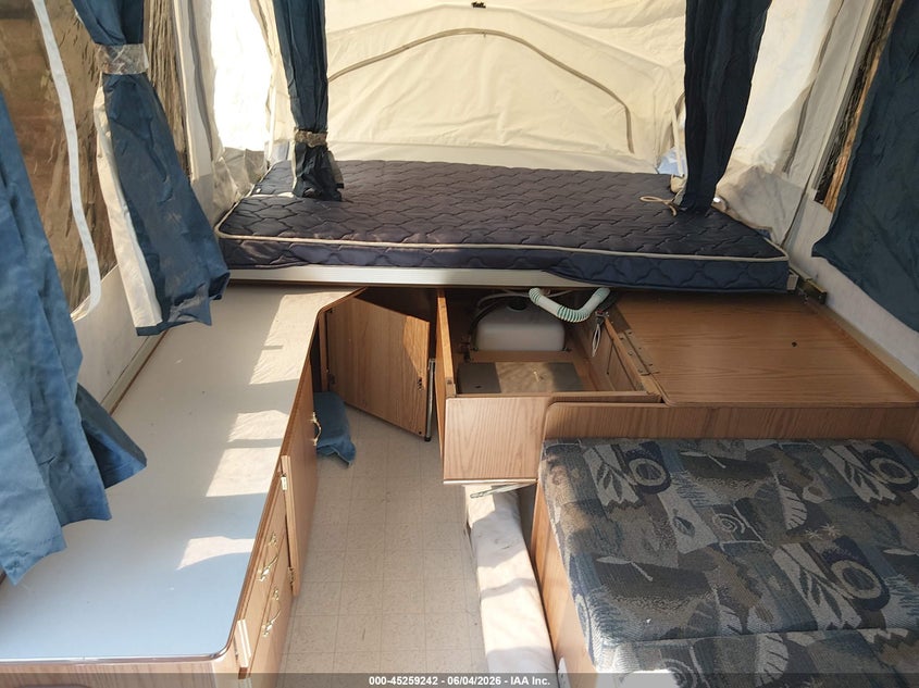 2004 OTHER FOREST RIVER FLAGSTAFF 206ST TRAILER N/A
