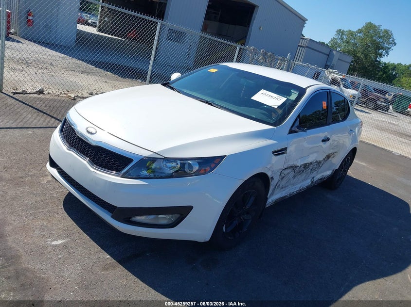 2013 Kia Optima Lx KNAGM4A75D5337811 photo 1
