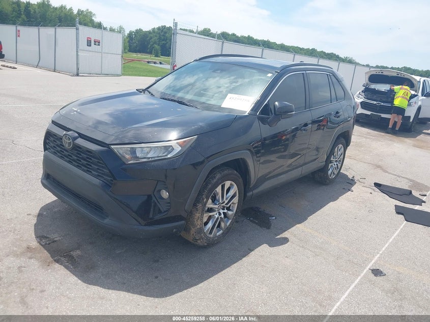 VIN 2T3C1RFV6KC005012 2019 TOYOTA RAV4 XLE PREMIUM