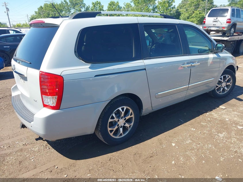 2014 KIA SEDONA auction photo 4