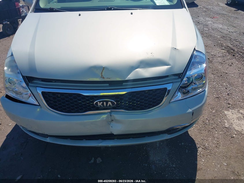 2014 KIA SEDONA auction photo 6