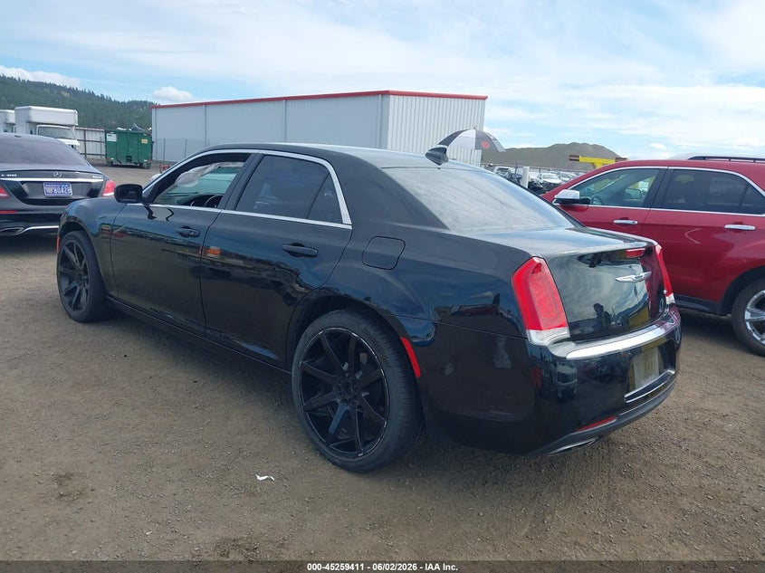 2017 CHRYSLER 300 auction photo 3