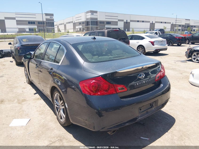 2013 INFINITI G37 auction photo 3