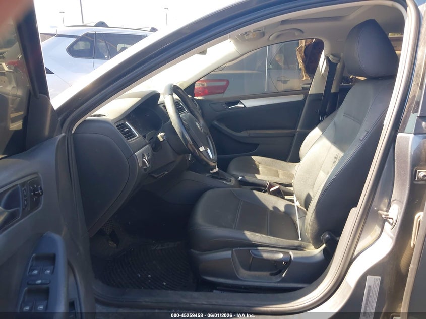 2011 Volkswagen Jetta 2.0 2.0L Tdi grey Lot 111045259458 Vin 3VWLL7AJ6BM019833