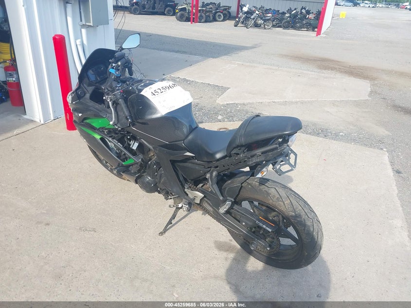 2021 KAWASAKI EX650 auction photo 3
