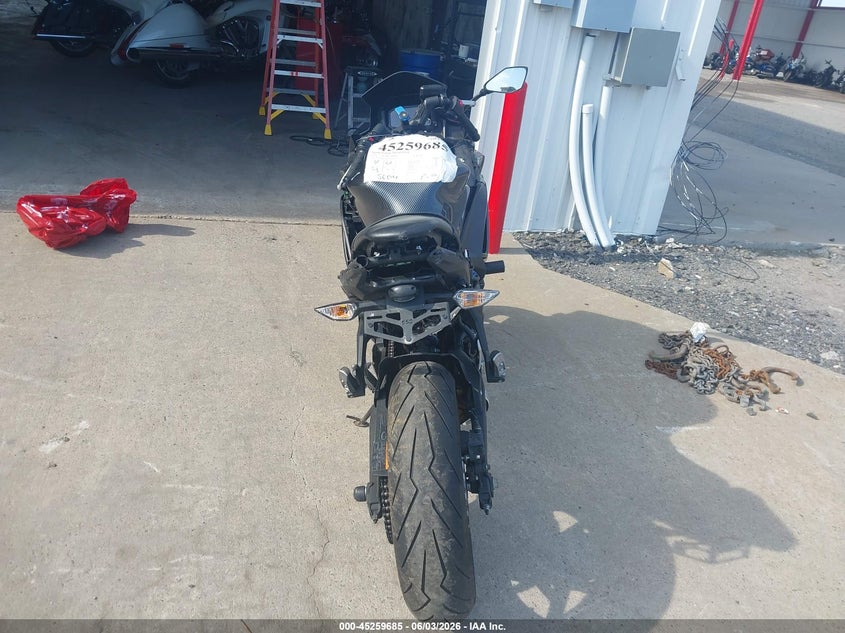 2021 KAWASAKI EX650 auction photo 6