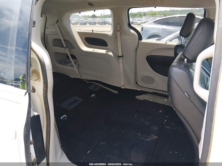 2019 Chrysler Pacifica Touring L VIN: 2C4RC1BG5KR531704 Lot: 45259695