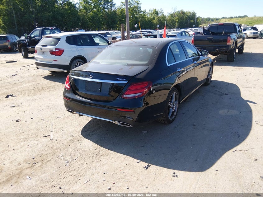 MERCEDES-BENZ E 300 - zdjęcie 4