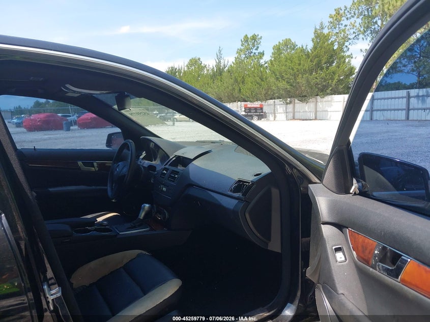 2011 MERCEDES-BENZ C 300 auction photo 5