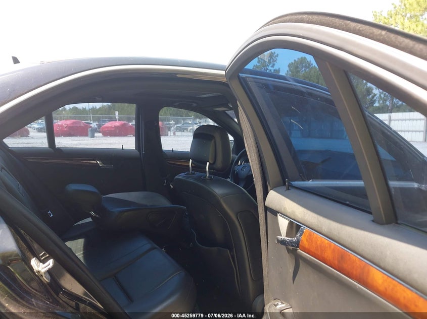 2011 MERCEDES-BENZ C 300 auction photo 8