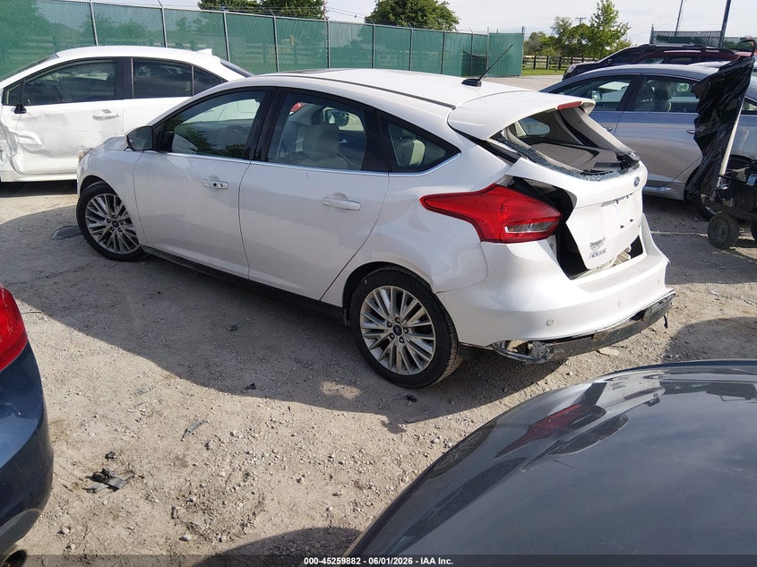 Vin: 1fadp3n27jl325162, lot: 45757702, ford focus titanium 20183