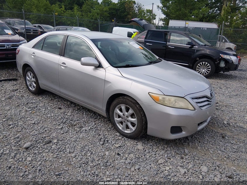 Vin: 4t1bf3ek3bu705725, lot: 45757723, toyota camry le 2011 img_1