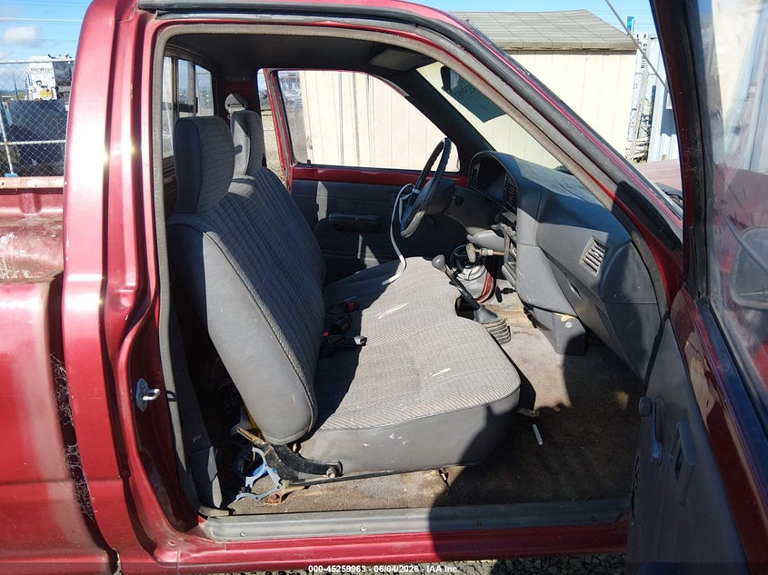 1994 Toyota Pickup 1/2 Ton Short Whlbase Stb VIN: 4TARN81A8RZ267342 Lot: 45259963