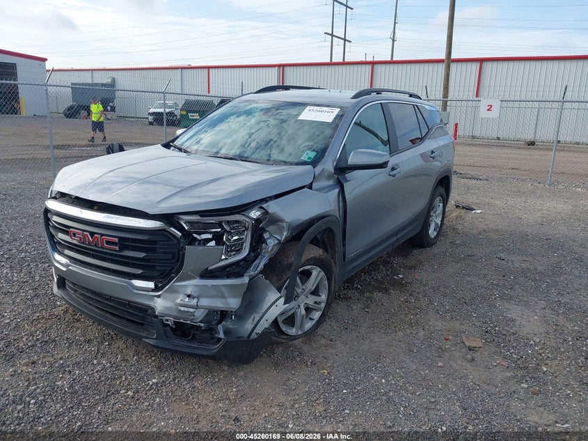 2024 GMC TERRAIN auction photo 2
