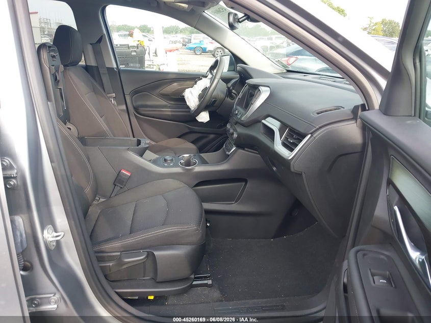 2024 GMC TERRAIN auction photo 5