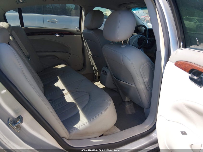2011 BUICK LUCERNE auction photo 8