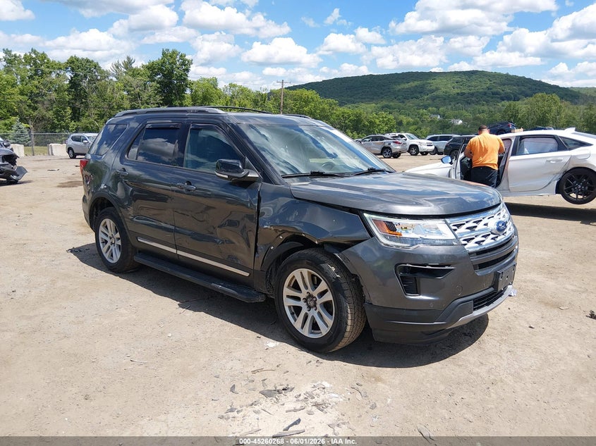Vin: 1fm5k8d83jgc79558, lot: 45758088, ford explorer xlt 2018 img_1