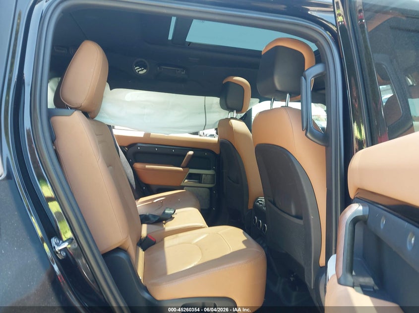 2024 Land Rover Defender 130 P300 S VIN: SALEJFFU5R2295512 Lot: 45260354