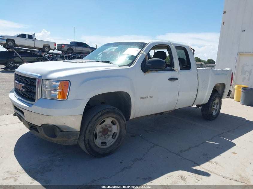 2011 GMC SIERRA 2500HD auction photo 2