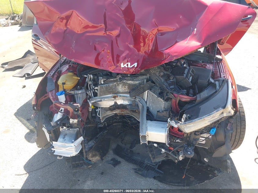 2023 KIA K5 auction photo 6