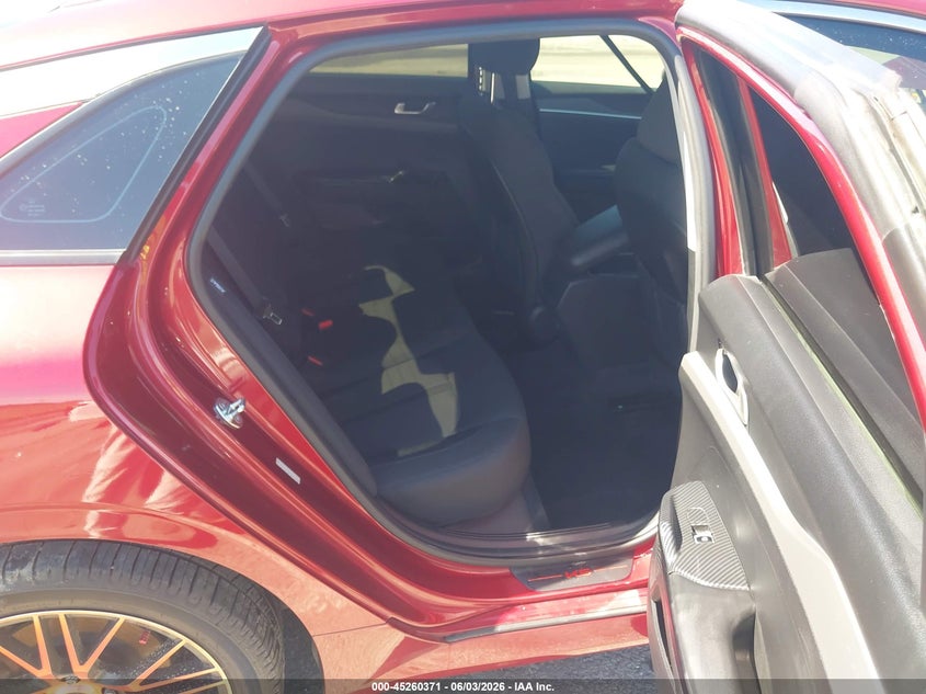 2023 KIA K5 auction photo 8